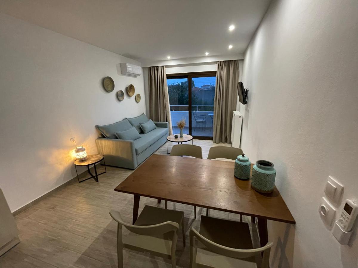 Aparthotel Golden Evelyn Ajia Paraskiewi Zewnętrze zdjęcie