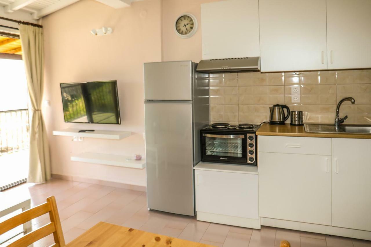 Aparthotel Golden Evelyn Ajia Paraskiewi Zewnętrze zdjęcie