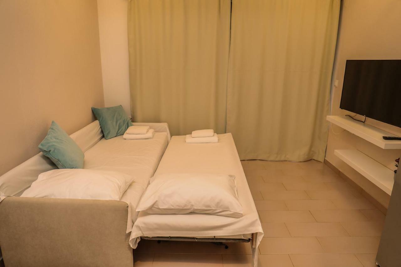Aparthotel Golden Evelyn Ajia Paraskiewi Zewnętrze zdjęcie